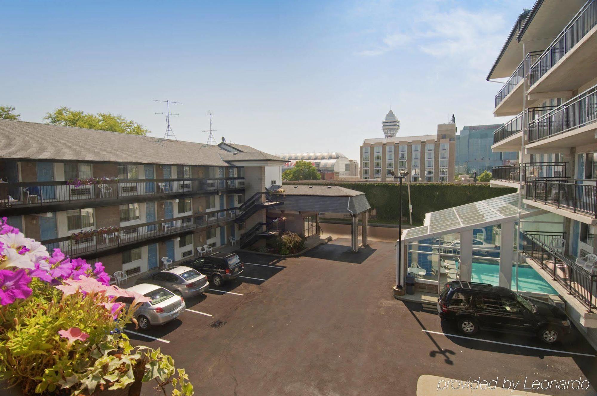 Super 8 By Wyndham Niagara Falls By The Falls Exteriér fotografie