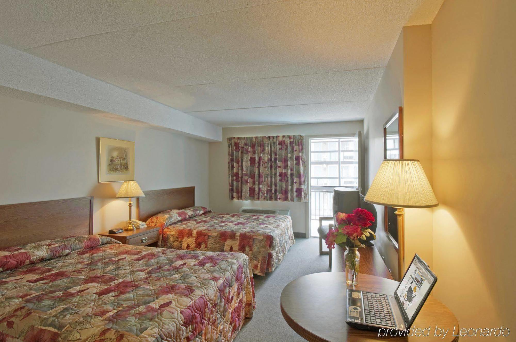 Super 8 By Wyndham Niagara Falls By The Falls Pokoj fotografie