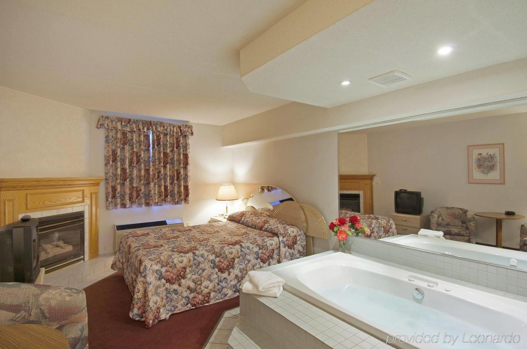 Super 8 By Wyndham Niagara Falls By The Falls Pokoj fotografie